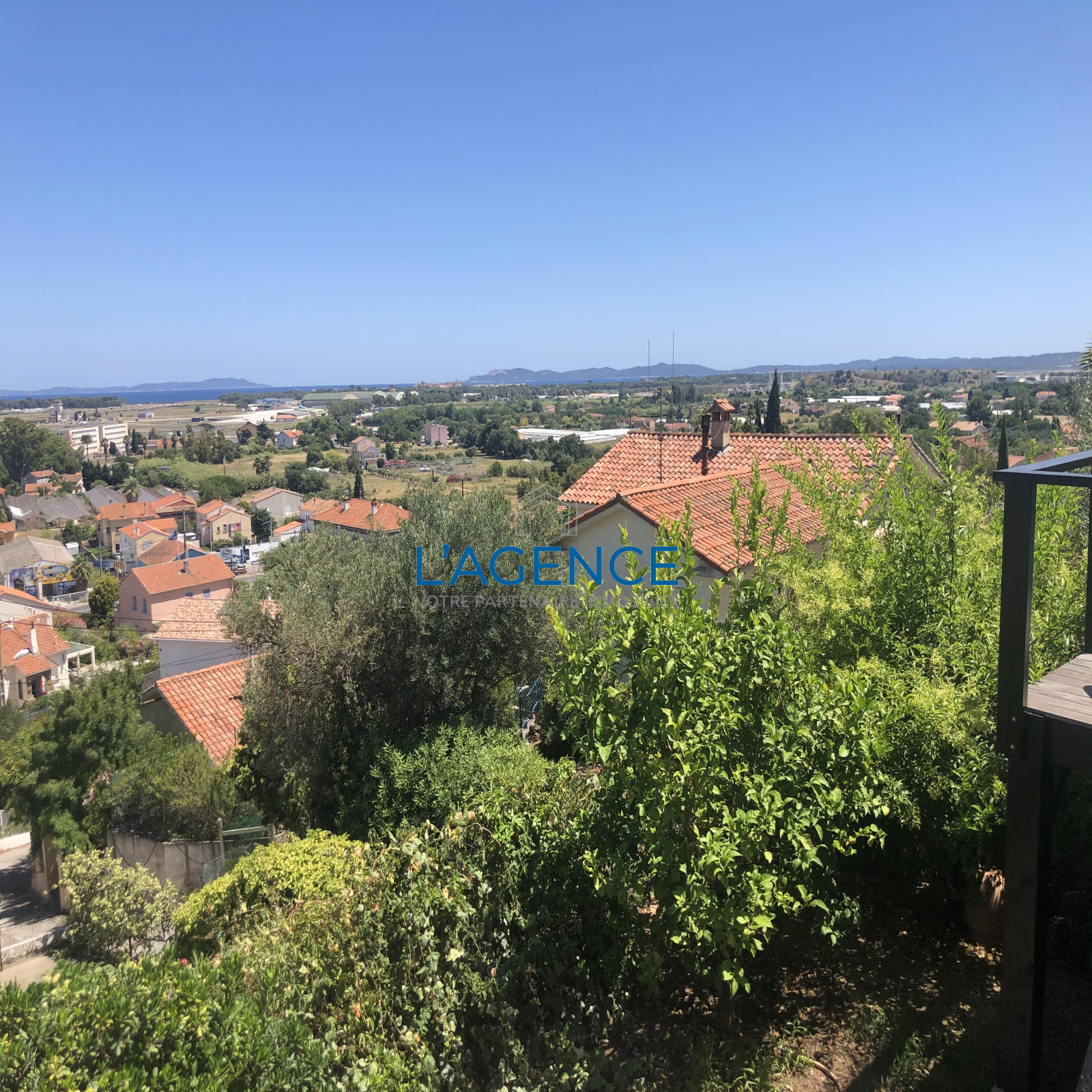 vente Hyeres l'almanarre villa plain pied 114m2 vue mer L'Agence
